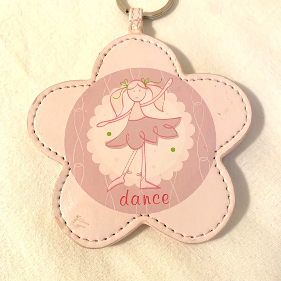 Ballet Bath Towel Soap Dish Set With Photo/ Mirror Keychain - Picture 12 of 16